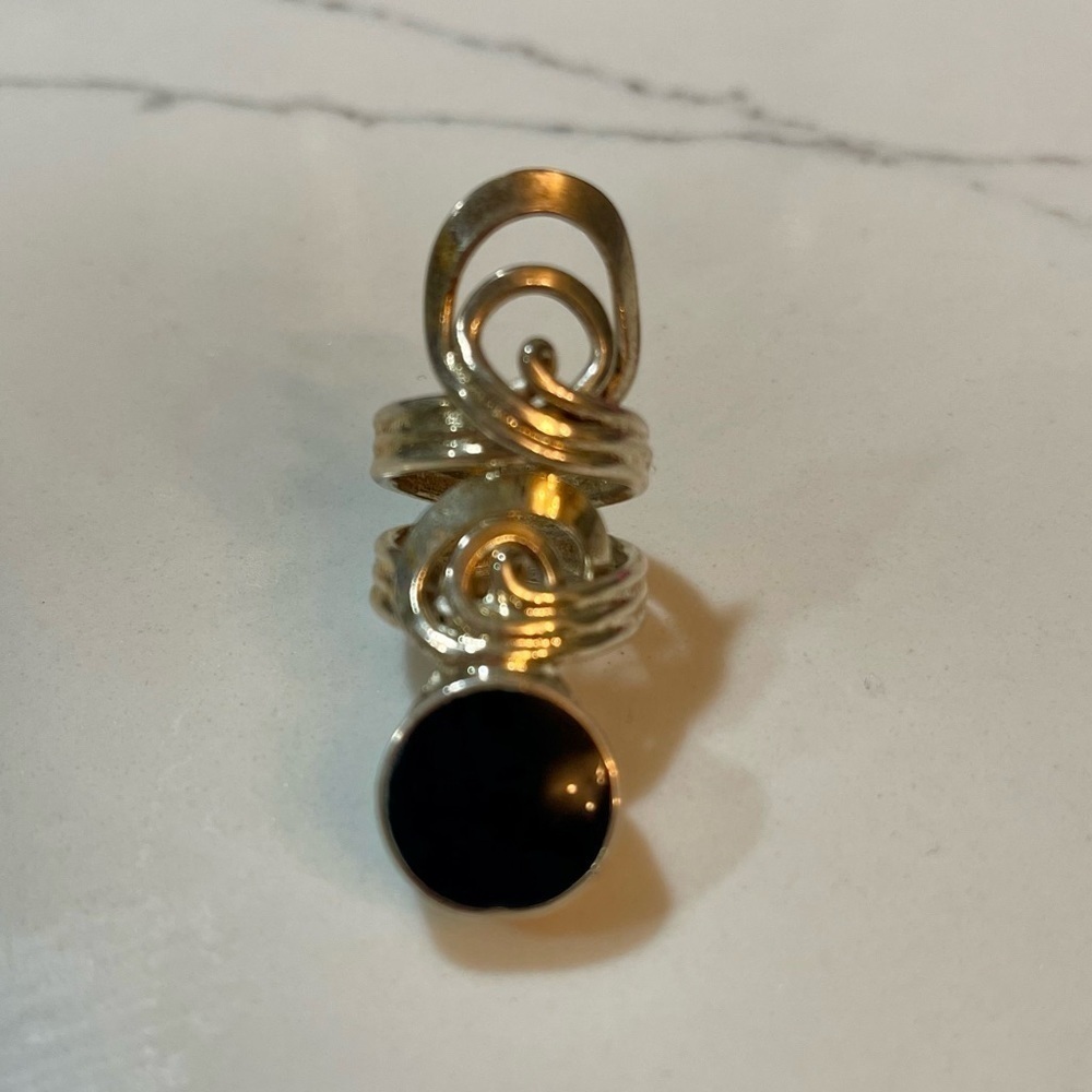 Stainless Steel ring, made w/ Oneida Fork. Crafted into a ring with black onyx. - Picture 3 of 12